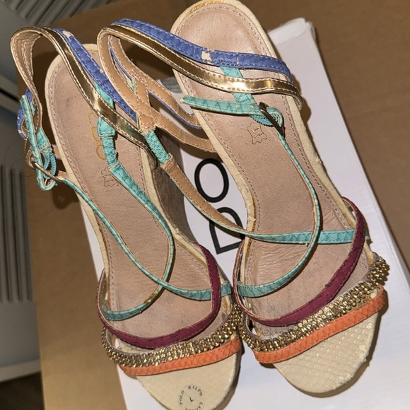 Color wedges - Picture 3 of 4